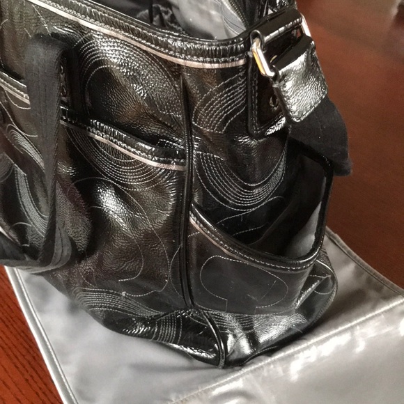 Coach diaper bag with changing pad - Picture 5 of 16